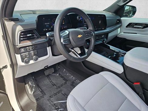 Used 2025 Chevrolet Tahoe Premier image 10
