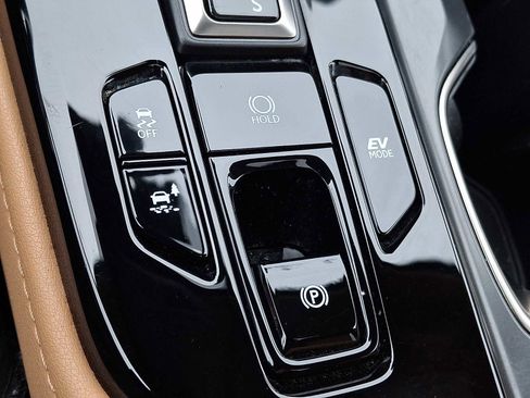 Used 2023 Lexus NX 350h AWD image 19