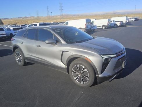 Used 2024 Chevrolet Blazer EV LT AWD/4WD image 18
