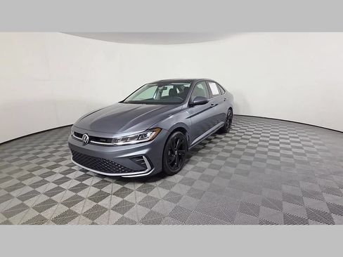 Used 2025 Volkswagen Jetta SE w/ Sunroof Package FWD image 49