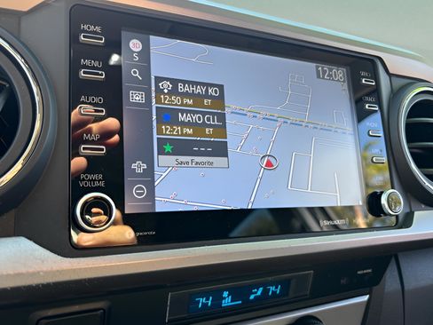 Used 2023 Toyota Tacoma TRD Sport image 10