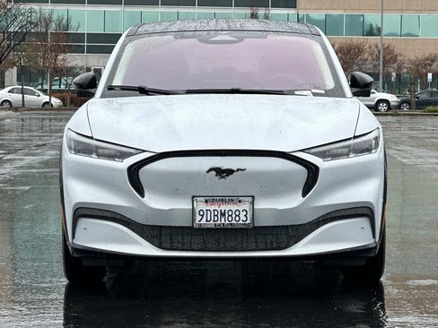 Used 2022 Ford Mustang Mach-E Premium image 9