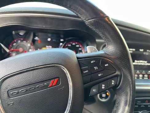 Used 2018 Dodge Charger R/T image 11
