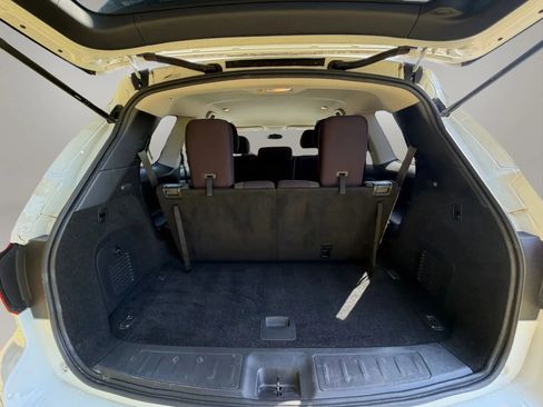 Used 2019 Nissan Pathfinder SV FWD image 18