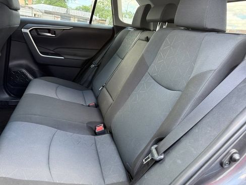 Certified 2025 Toyota RAV4 XLE FWD image 25