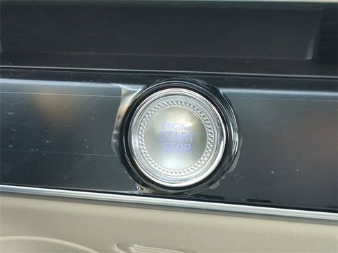 New 2026 Genesis GV70 2.5T Select image 25