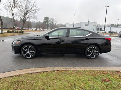 Used 2025 Nissan Altima 2.5 SR image 4