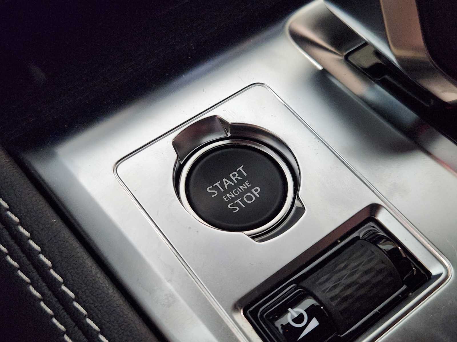 New 2026 Jaguar F-PACE R-Dynamic S AWD/4WD image 21
