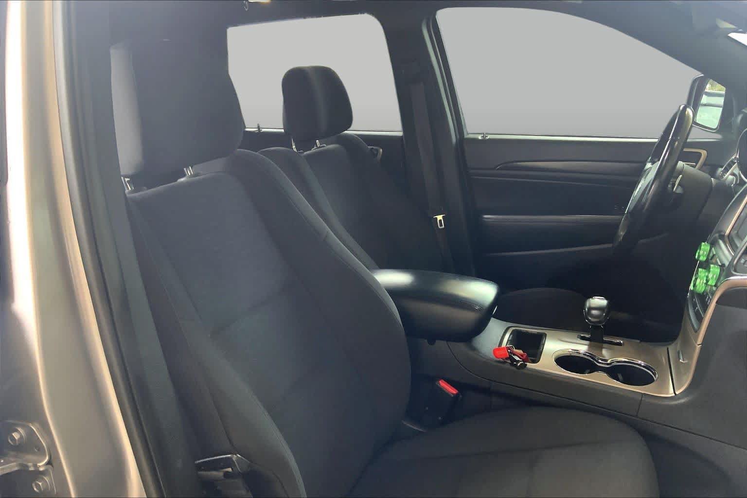 Used 2014 Jeep Grand Cherokee Laredo w/ Quick Order Package 23E RWD image 8