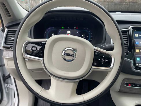 Used 2023 Volvo XC90 B6 Plus w/ Protection Package Premier image 20