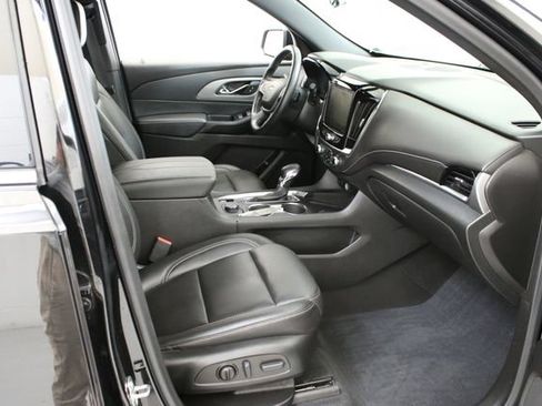 Used 2023 Chevrolet Traverse LT AWD/4WD image 30
