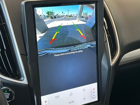 Used 2024 Ford Edge SE image 19