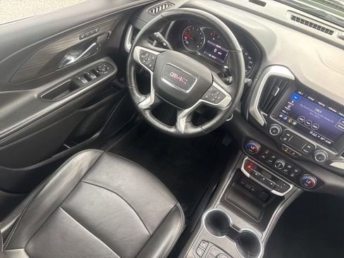 Used 2024 GMC Terrain SLT AWD/4WD image 31