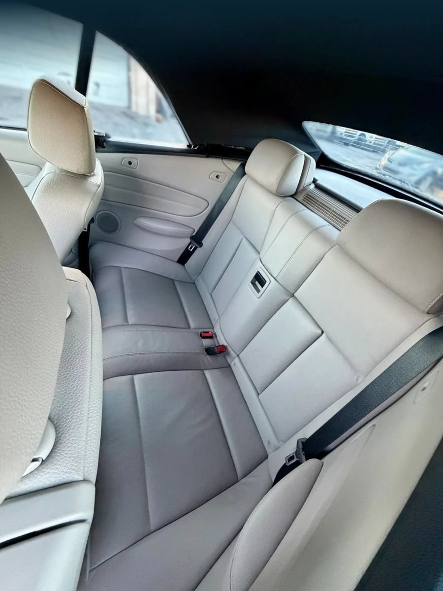 Used 2012 BMW 128i Convertible RWD image 22