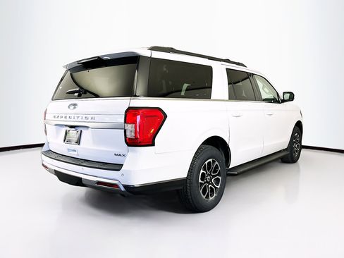 Used 2024 Ford Expedition Max XLT image 9