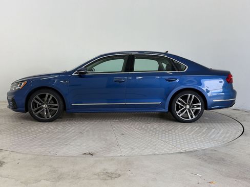 Used 2017 Volkswagen Passat 1.8T R-Line FWD image 2