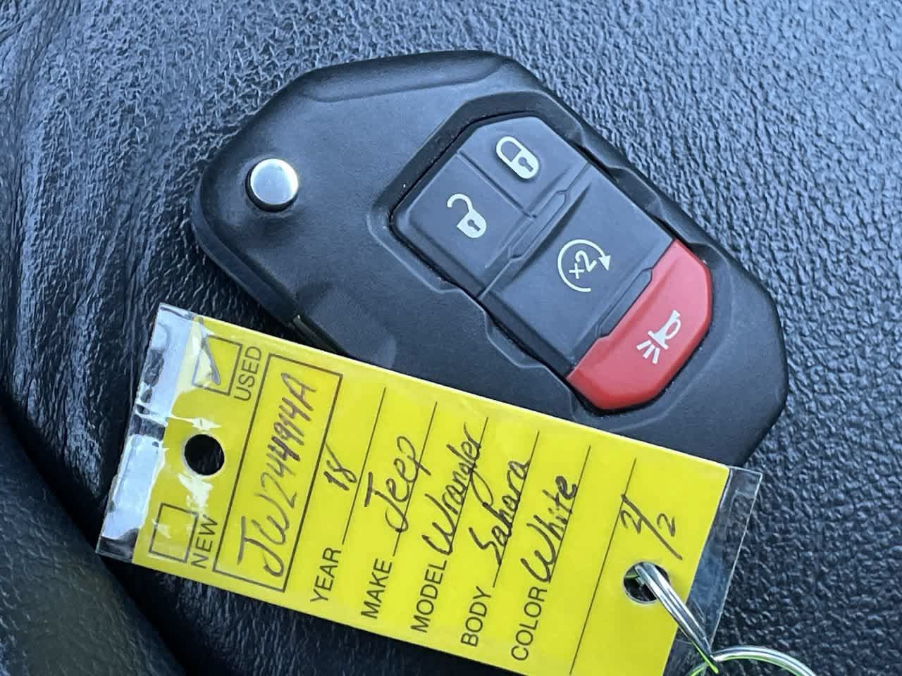 Used 2018 Jeep Wrangler Unlimited Sahara AWD/4WD image 31
