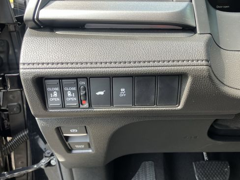 Used 2026 Honda Odyssey Sport-L image 19