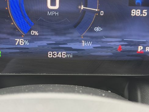 Used 2024 Chevrolet Equinox EV LT AWD/4WD image 4