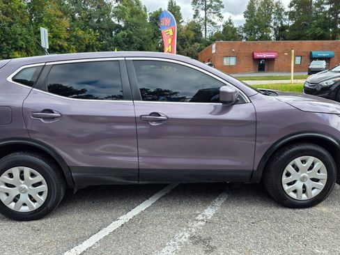 Used 2019 Nissan Rogue Sport S image 4