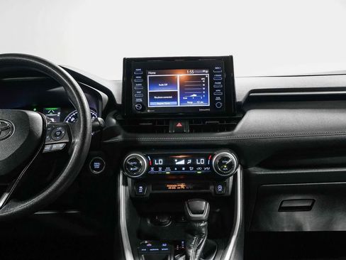 Certified 2021 Toyota RAV4 XLE FWD image 14