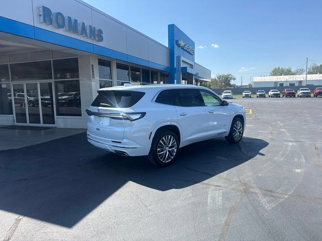 Used 2026 Buick Enclave Avenir w/ Super Cruise Package AWD/4WD image 4