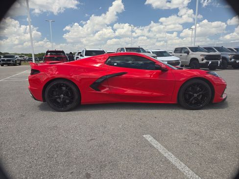 Used 2022 Chevrolet Corvette Stingray Preferred Conv w/ Z51 Performance Package RWD image 2