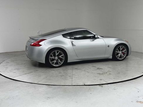 Used 2013 Nissan 370Z Touring w/ Sport Pkg RWD image 9