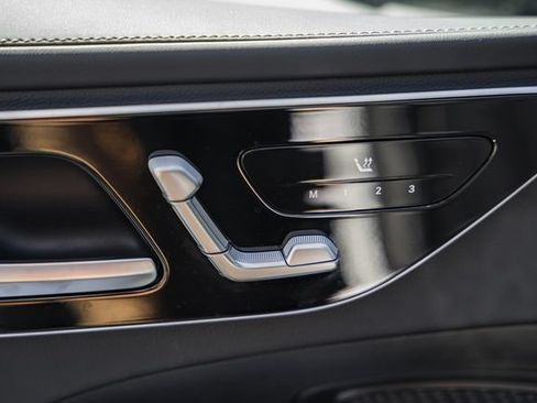 New 2026 Mercedes-Benz C 300 4MATIC Sedan image 38