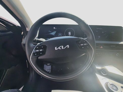 Used 2024 Kia EV6 Wind AWD/4WD image 18