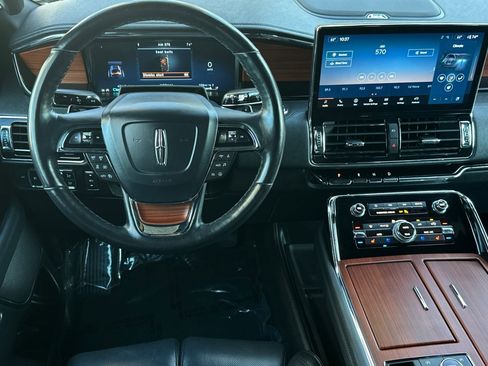 Certified 2022 Lincoln Navigator L Reserve image 13