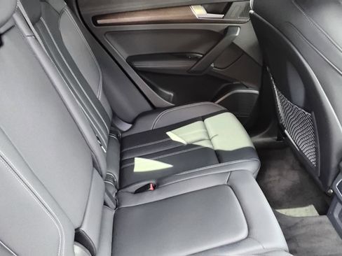 Certified 2024 Audi Q5 e Premium Plus w/ Premium Plus Package image 25