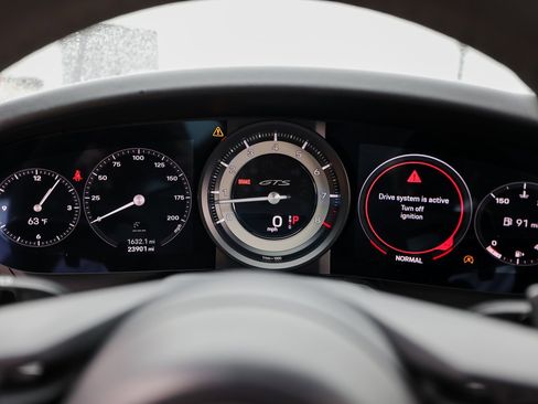 Certified 2022 Porsche 911 Carrera GTS image 15