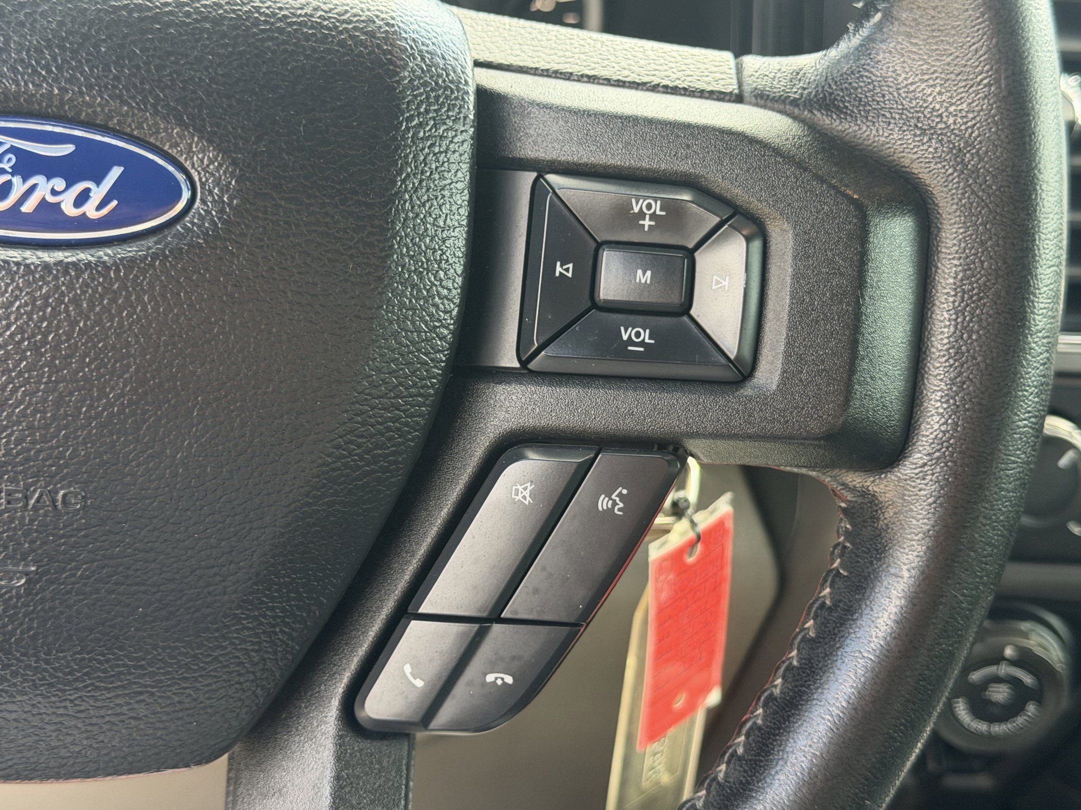 Used 2019 Ford F150 XLT w/ Equipment Group 302A Luxury AWD/4WD image 19