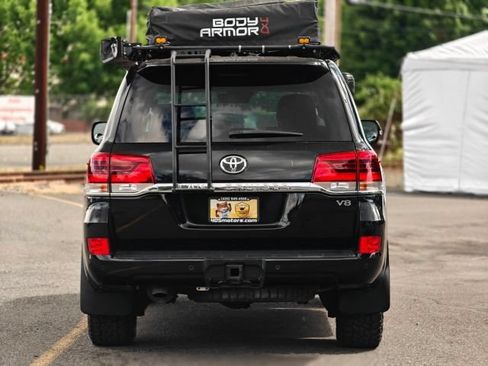 Used 2019 Toyota Land Cruiser AWD/4WD image 8