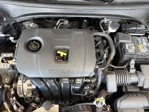Used 2022 Kia Forte GT-Line w/ GT-Line Premium Package FWD image 9