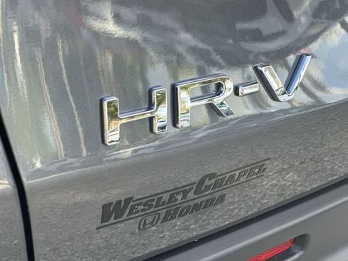 Used 2024 Honda HR-V LX image 11