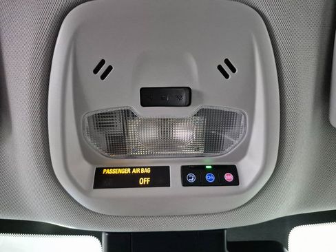 Certified 2025 Chevrolet Trax LT w/ LT Convenience Package image 21