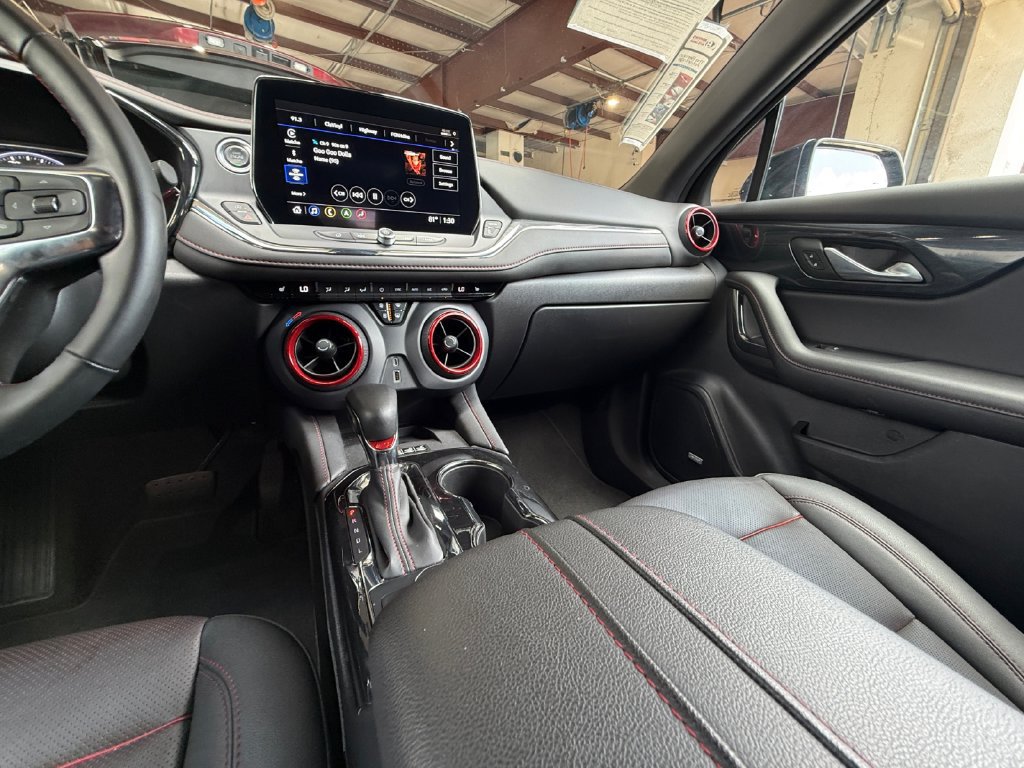 Used 2025 Chevrolet Blazer RS FWD image 15