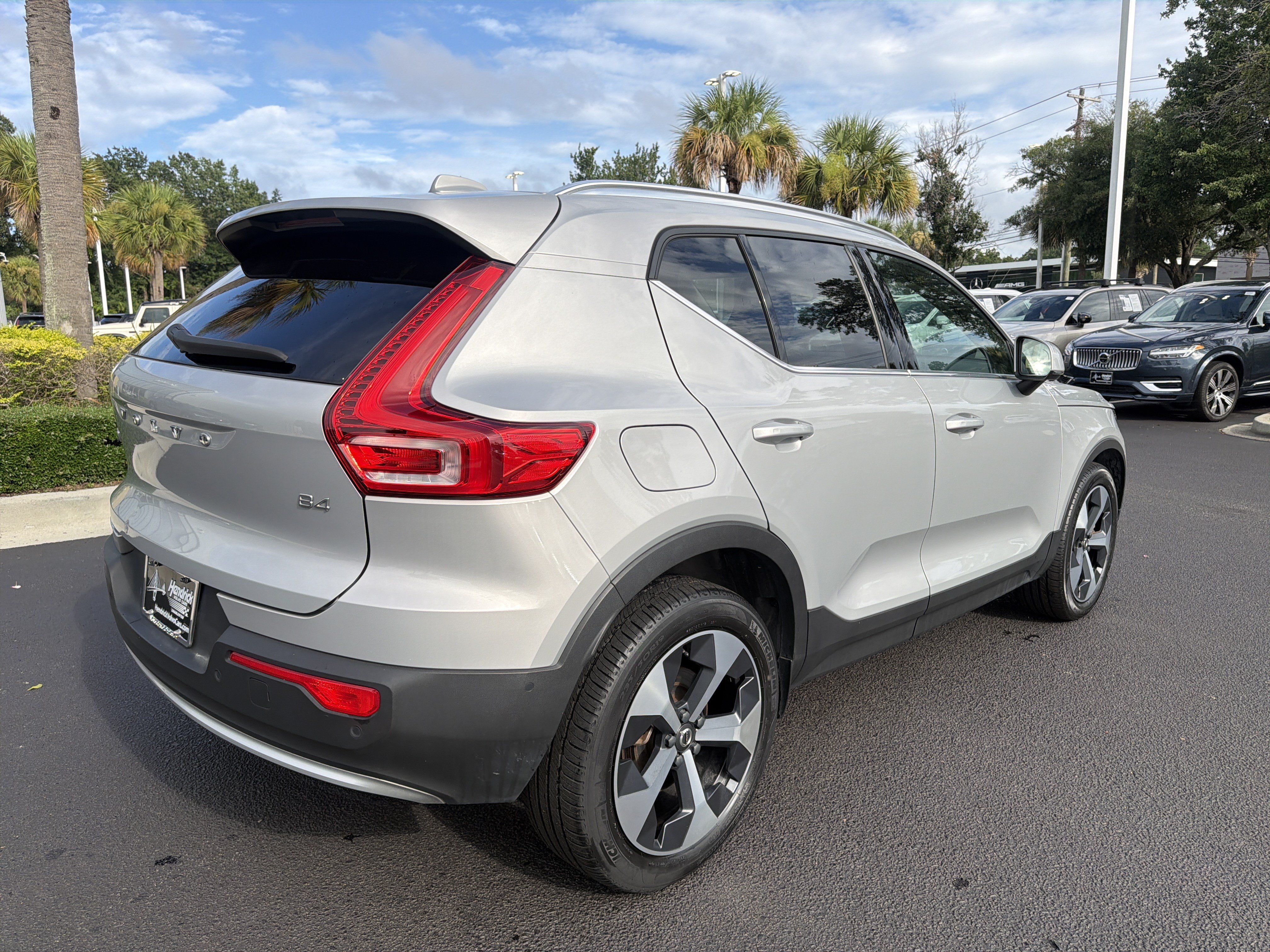 Certified 2023 Volvo XC40 B4 Plus w/ Driver Assist Package FWD image 71