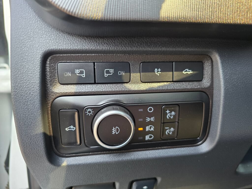 Used 2024 Ford F350 Platinum AWD/4WD image 22