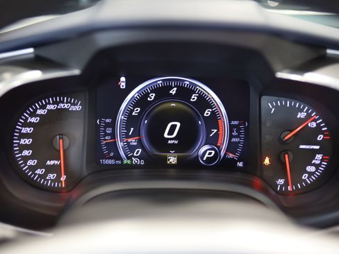 Used 2016 Chevrolet Corvette Z06 w/ 3LZ Preferred Equipment Group RWD image 24