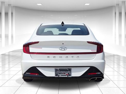 Used 2023 Hyundai Sonata SEL FWD image 4