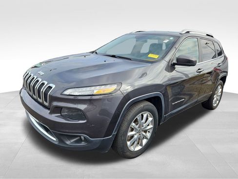 Used 2016 Jeep Cherokee Limited w/ Luxury Group image 3
