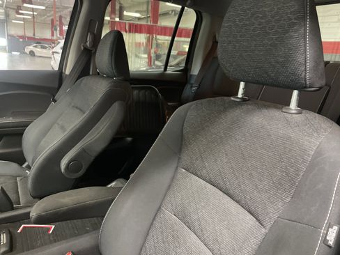 Used 2021 Honda Ridgeline Sport image 11