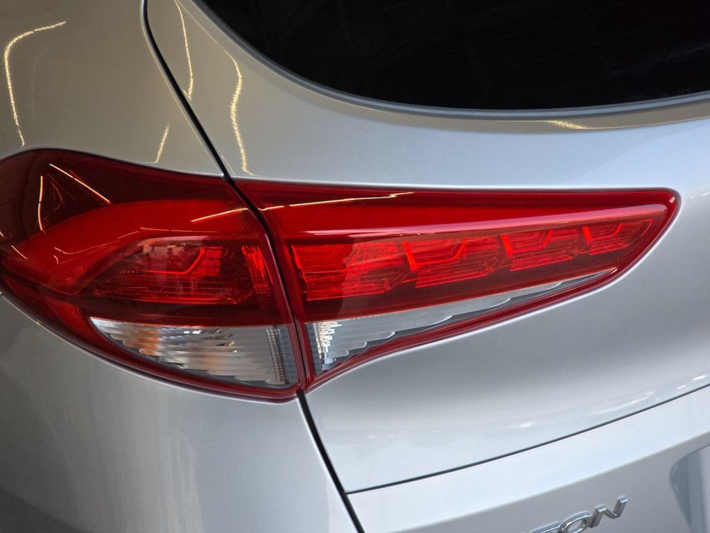 Used 2017 Hyundai Tucson Limited AWD/4WD image 36