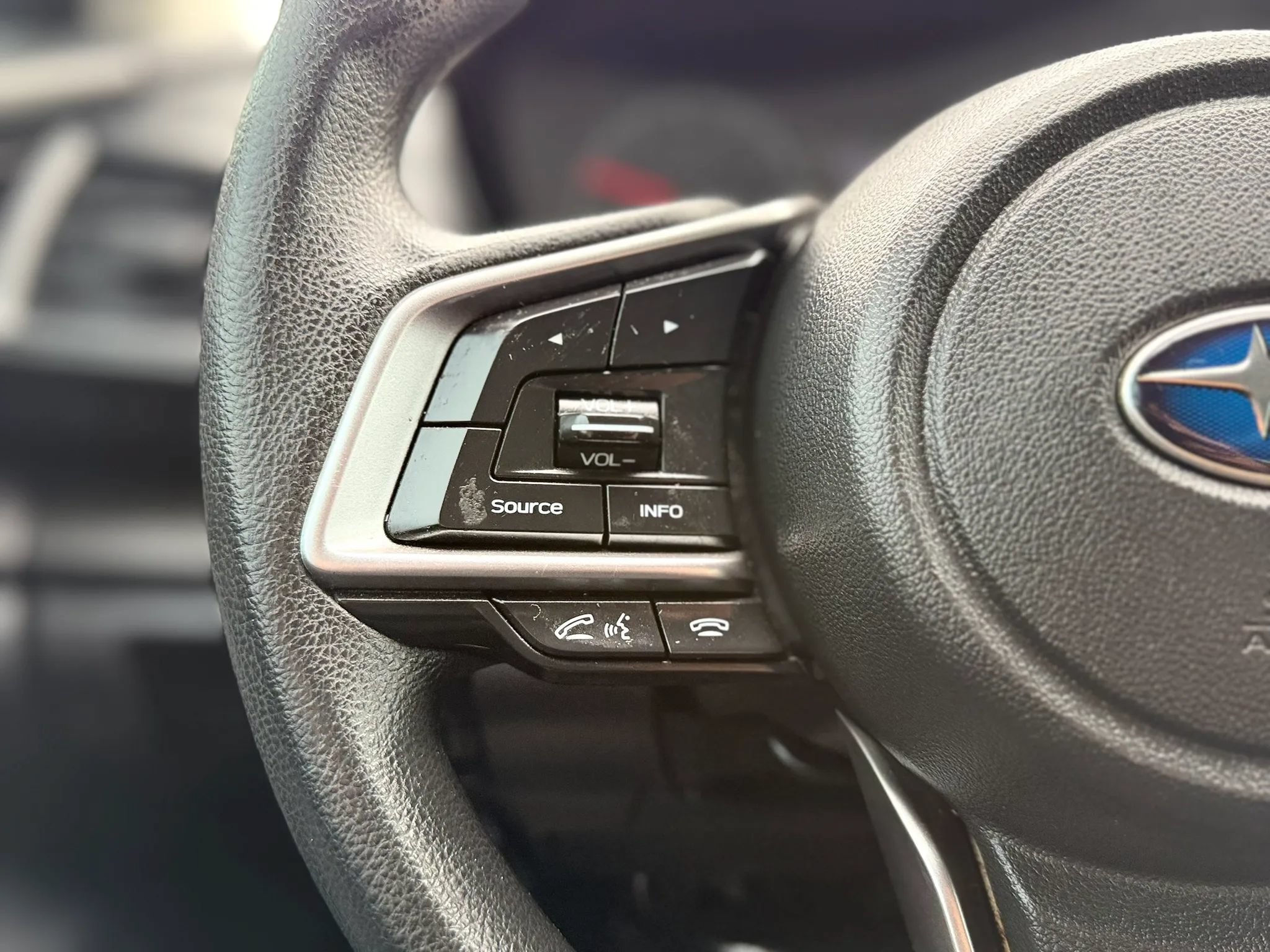 Used 2017 Subaru Impreza 2.0i AWD/4WD image 30