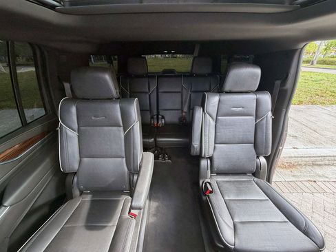 Used 2021 Cadillac Escalade ESV Premium Luxury w/ Performance Package RWD image 14