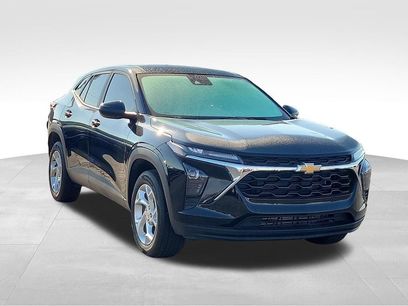 Used 2026 Chevrolet Trax LS w/ LS Convenience Package