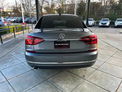 Used 2017 Volkswagen Passat 1.8T SE image 3